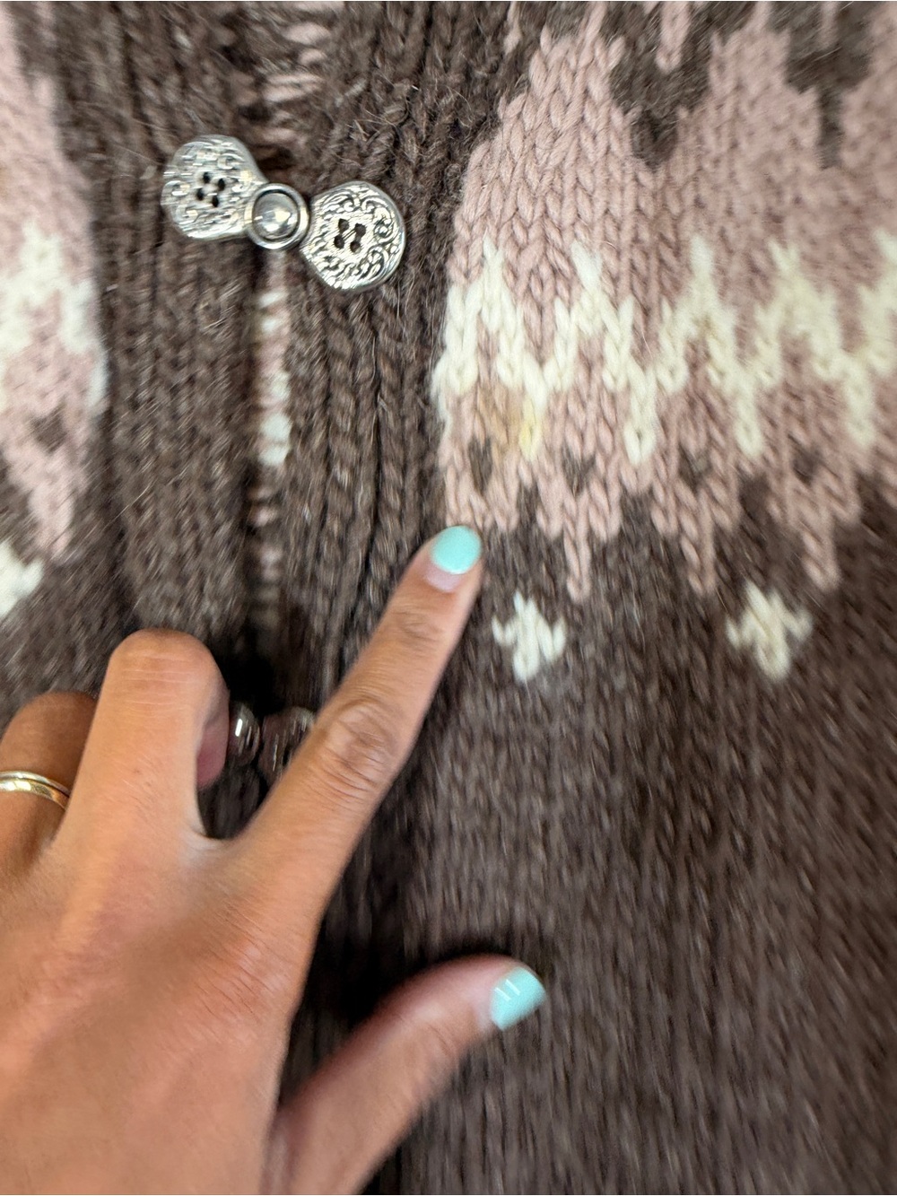 Vintage Icelandic Wool Cardigan Brown Nordic Fair Isle Metal Clasp Sweater Chic - Picture 3 of 16